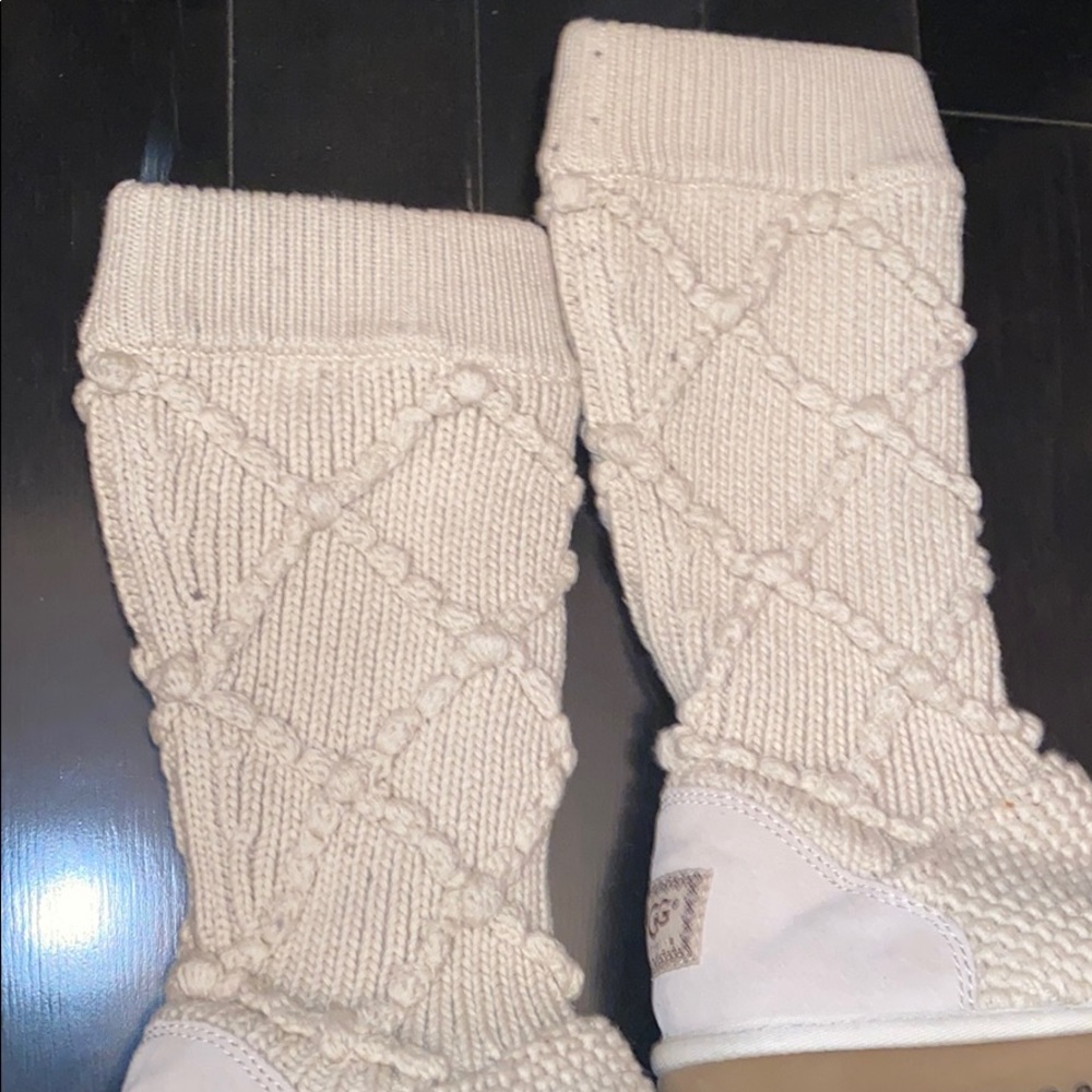 Authentic ugg boots - Picture 4 of 7